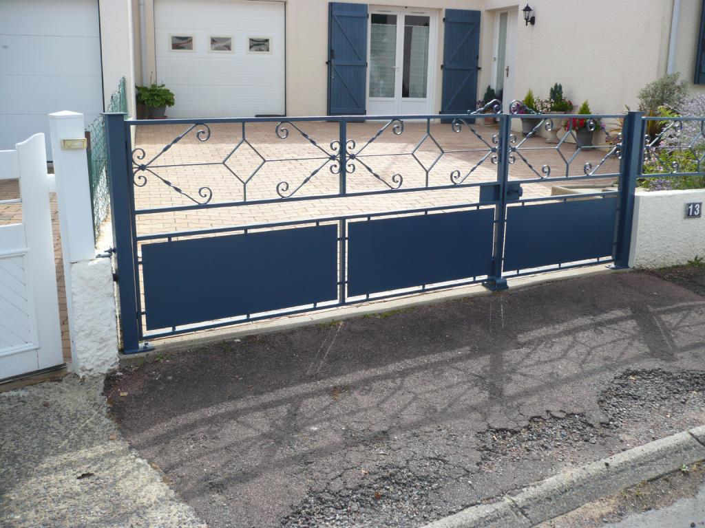 Peinture sur grilles métalliques extérieures